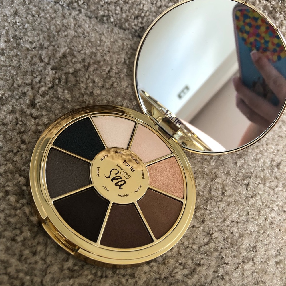 Never used!! Tarte Rainforest of the Sea Palette
